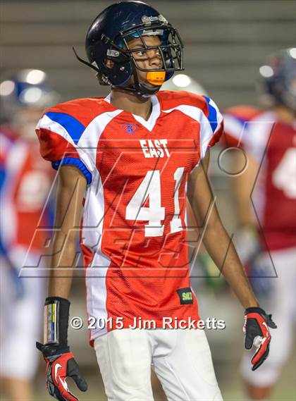 Thumbnail 3 in North Texas Bowl photogallery.