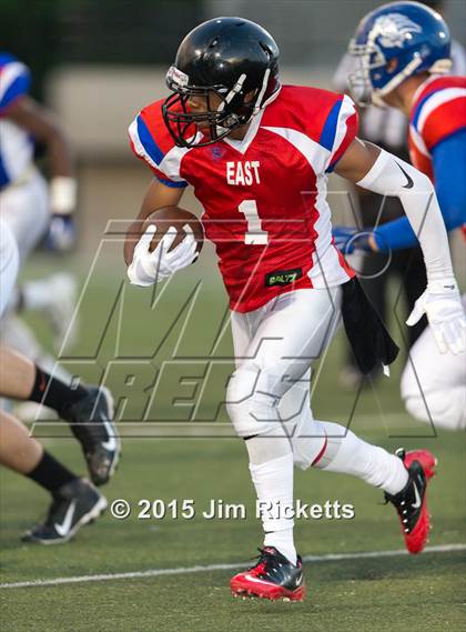 Thumbnail 2 in North Texas Bowl photogallery.