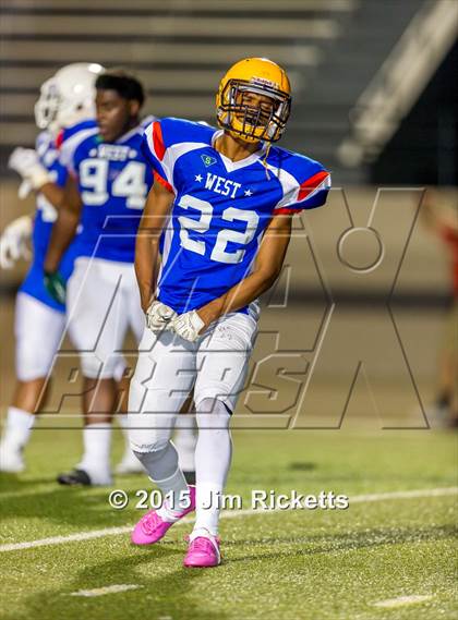 Thumbnail 3 in North Texas Bowl photogallery.