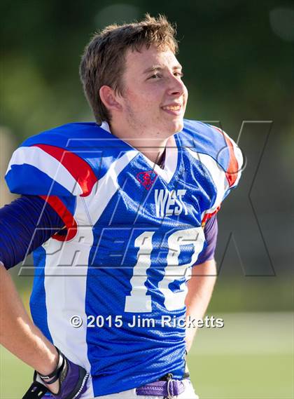 Thumbnail 3 in North Texas Bowl photogallery.