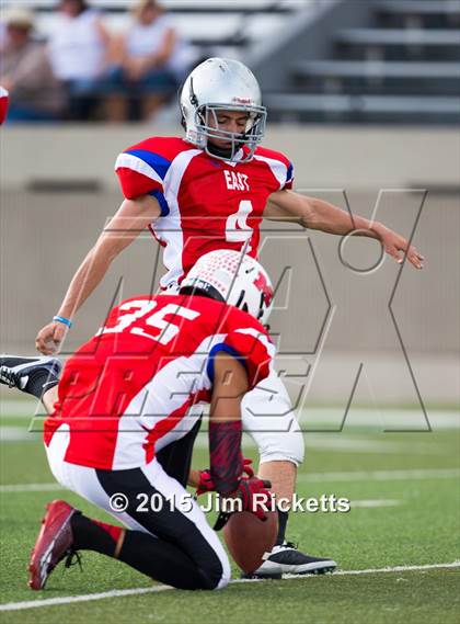 Thumbnail 2 in North Texas Bowl photogallery.