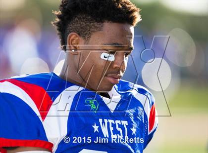 Thumbnail 2 in North Texas Bowl photogallery.