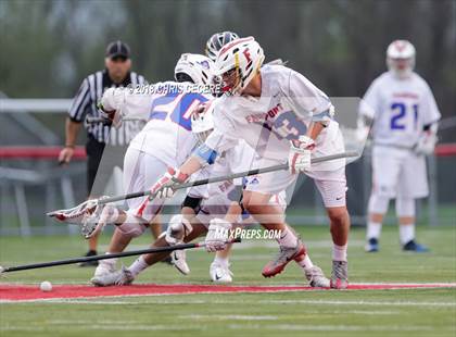 Thumbnail 2 in Victor @ Fairport photogallery.