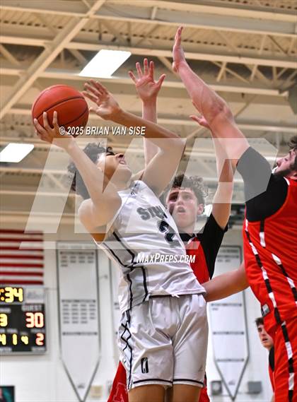 Thumbnail 3 in Niskayuna @ Shenendehowa photogallery.