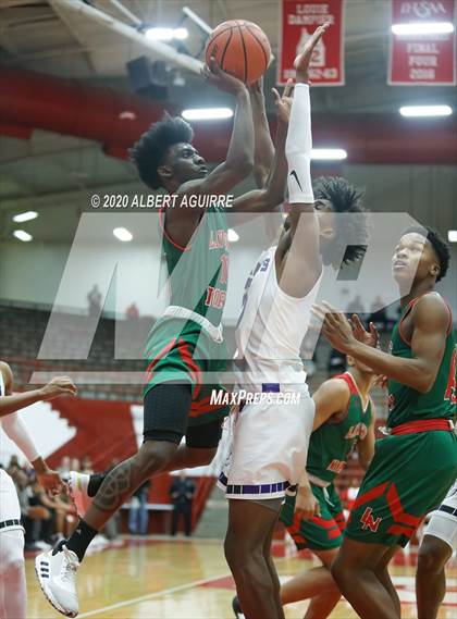 Thumbnail 1 in Ben Davis vs. Lawrence North photogallery.