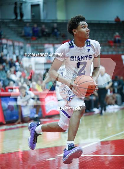 Thumbnail 3 in Ben Davis vs. Lawrence North photogallery.