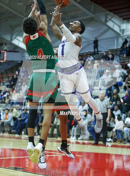 Thumbnail 3 in Ben Davis vs. Lawrence North photogallery.