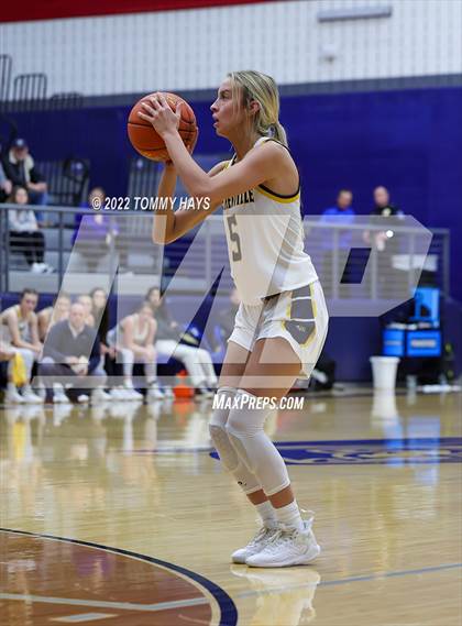 Thumbnail 1 in Argyle vs. Stephenville (UIL Basketball 4A Area Playoff) photogallery.