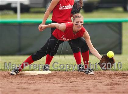 Thumbnail 2 in Livingston Manor vs. Germantown (NYSPHSAA Class D Semifinal) photogallery.