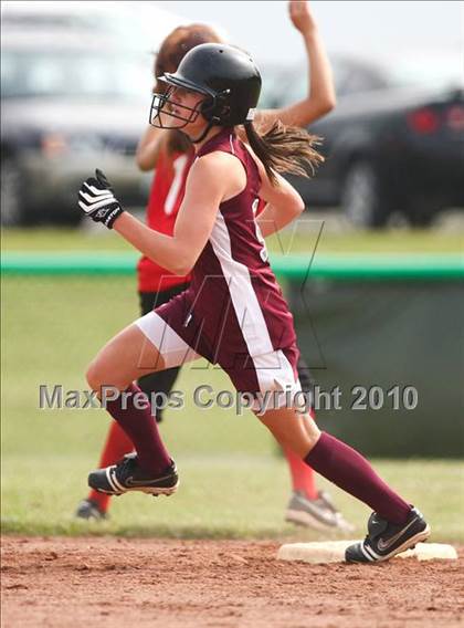 Thumbnail 2 in Livingston Manor vs. Germantown (NYSPHSAA Class D Semifinal) photogallery.