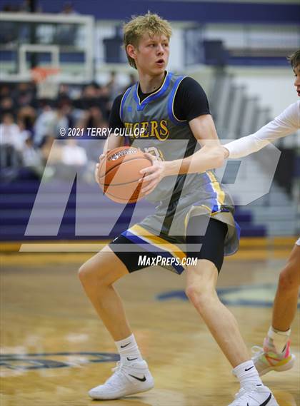 Thumbnail 2 in Orem vs. Hillcrest (Charger Tournament of Champions) photogallery.