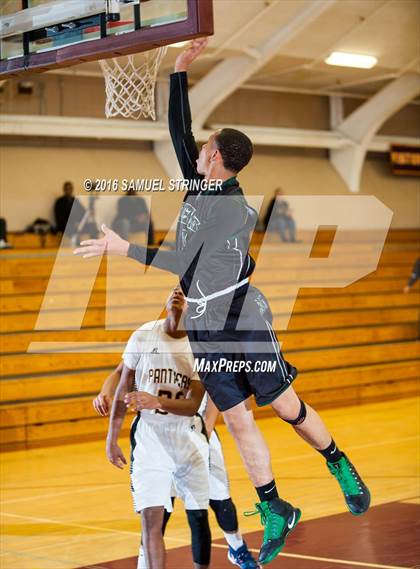 Thumbnail 1 in El Cerrito vs. Antioch (Brenda Loving Memorial Tournament) photogallery.