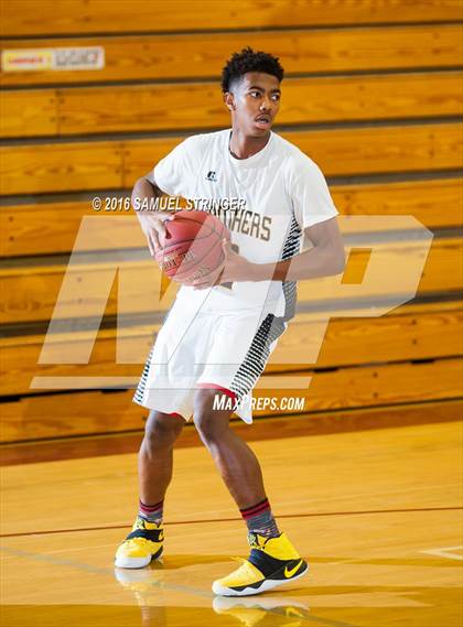 Thumbnail 3 in El Cerrito vs. Antioch (Brenda Loving Memorial Tournament) photogallery.