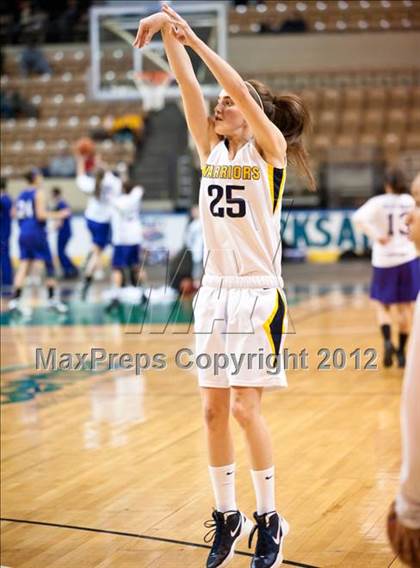 Thumbnail 1 in Andover vs. Holyoke (MIAA Division 1 Final) photogallery.