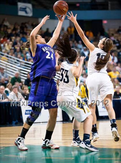 Thumbnail 2 in Andover vs. Holyoke (MIAA Division 1 Final) photogallery.