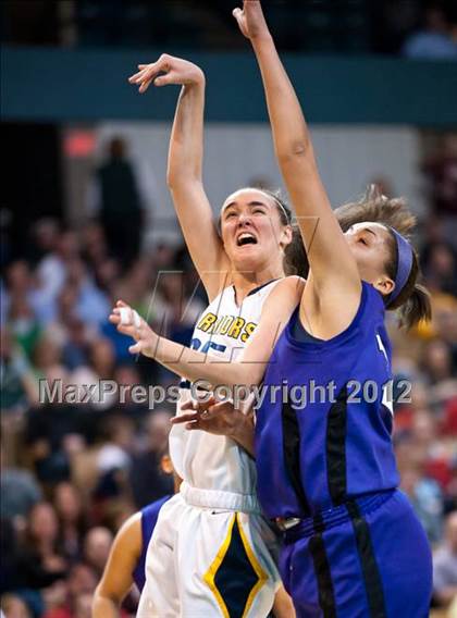 Thumbnail 3 in Andover vs. Holyoke (MIAA Division 1 Final) photogallery.