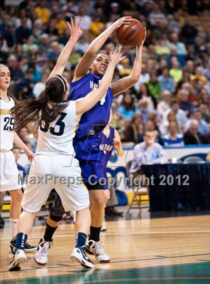 Thumbnail 2 in Andover vs. Holyoke (MIAA Division 1 Final) photogallery.
