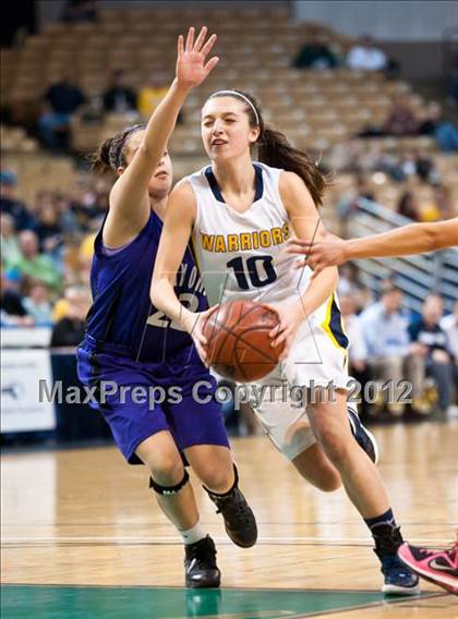 Thumbnail 3 in Andover vs. Holyoke (MIAA Division 1 Final) photogallery.