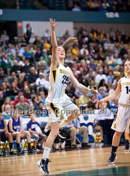 Thumbnail 3 in Andover vs. Holyoke (MIAA Division 1 Final) photogallery.