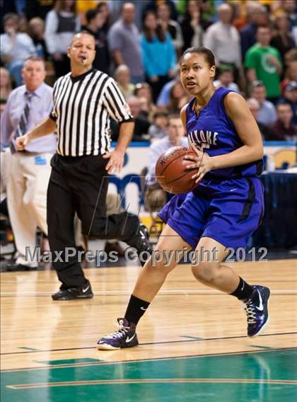 Thumbnail 2 in Andover vs. Holyoke (MIAA Division 1 Final) photogallery.