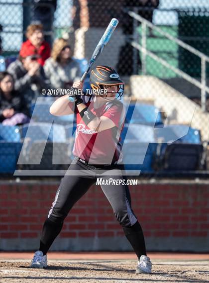 Thumbnail 2 in Chico vs. Del Norte photogallery.