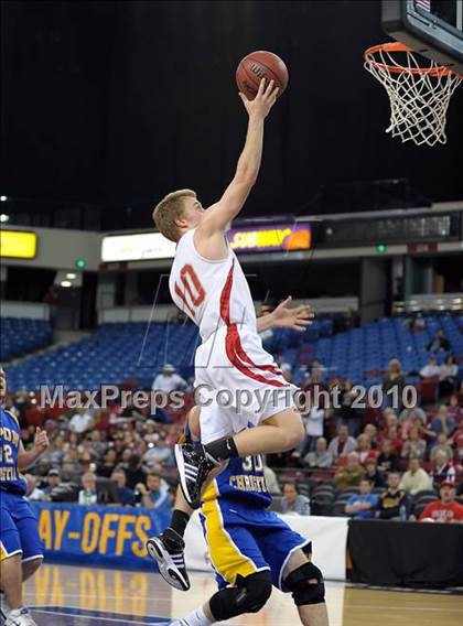 Thumbnail 2 in Ripon Christian vs. Victory Christian (CIF SJS D5 Final) photogallery.