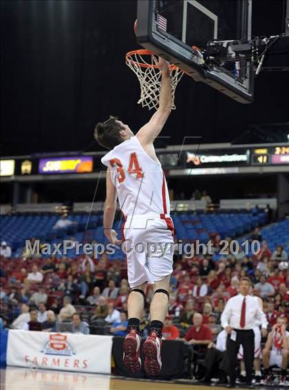 Thumbnail 2 in Ripon Christian vs. Victory Christian (CIF SJS D5 Final) photogallery.