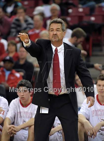 Thumbnail 3 in Ripon Christian vs. Victory Christian (CIF SJS D5 Final) photogallery.