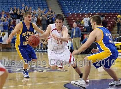 Thumbnail 2 in Ripon Christian vs. Victory Christian (CIF SJS D5 Final) photogallery.