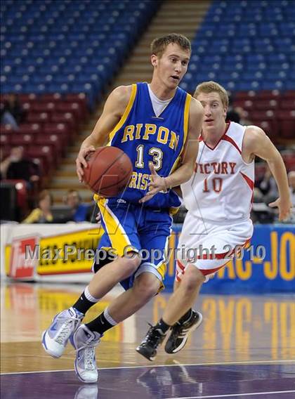 Thumbnail 1 in Ripon Christian vs. Victory Christian (CIF SJS D5 Final) photogallery.