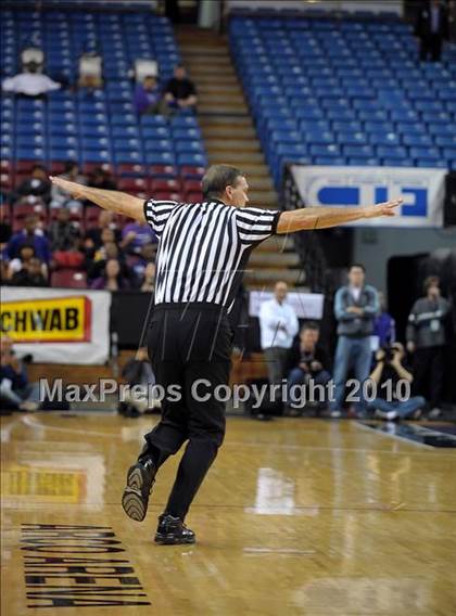 Thumbnail 1 in Ripon Christian vs. Victory Christian (CIF SJS D5 Final) photogallery.