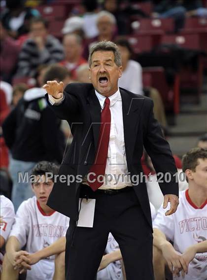 Thumbnail 2 in Ripon Christian vs. Victory Christian (CIF SJS D5 Final) photogallery.