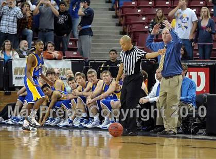 Thumbnail 1 in Ripon Christian vs. Victory Christian (CIF SJS D5 Final) photogallery.