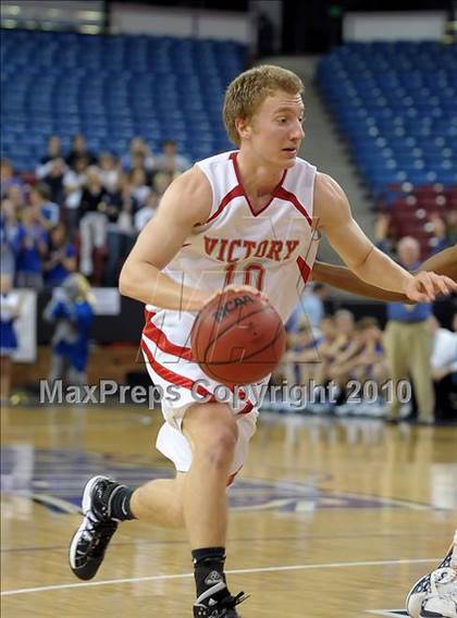 Thumbnail 2 in Ripon Christian vs. Victory Christian (CIF SJS D5 Final) photogallery.