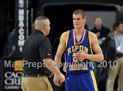 Thumbnail 2 in Ripon Christian vs. Victory Christian (CIF SJS D5 Final) photogallery.