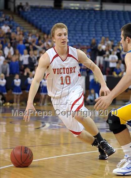Thumbnail 3 in Ripon Christian vs. Victory Christian (CIF SJS D5 Final) photogallery.