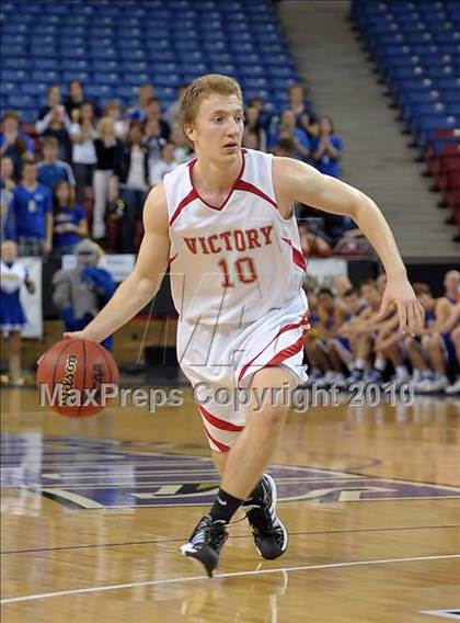 Thumbnail 2 in Ripon Christian vs. Victory Christian (CIF SJS D5 Final) photogallery.