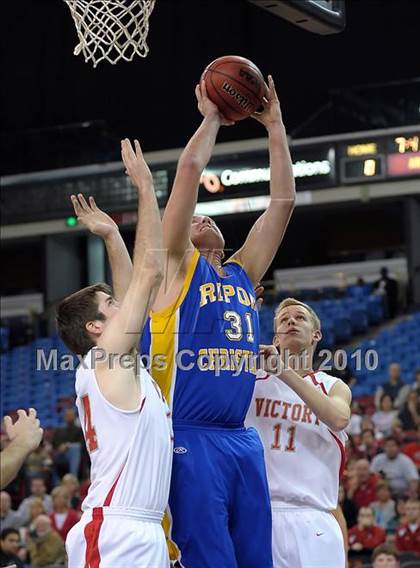 Thumbnail 1 in Ripon Christian vs. Victory Christian (CIF SJS D5 Final) photogallery.