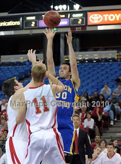 Thumbnail 3 in Ripon Christian vs. Victory Christian (CIF SJS D5 Final) photogallery.