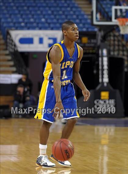Thumbnail 3 in Ripon Christian vs. Victory Christian (CIF SJS D5 Final) photogallery.