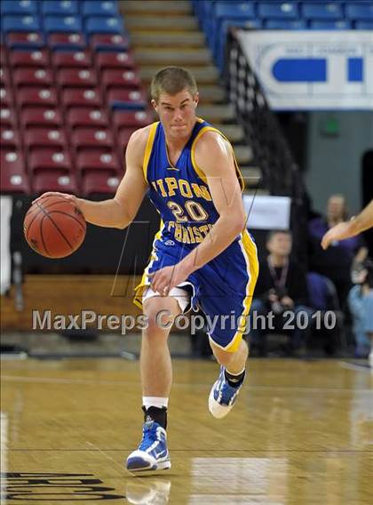 Thumbnail 3 in Ripon Christian vs. Victory Christian (CIF SJS D5 Final) photogallery.