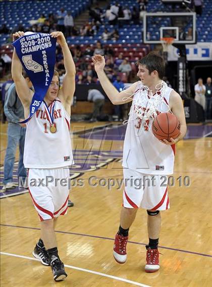 Thumbnail 3 in Ripon Christian vs. Victory Christian (CIF SJS D5 Final) photogallery.