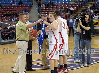 Thumbnail 2 in Ripon Christian vs. Victory Christian (CIF SJS D5 Final) photogallery.
