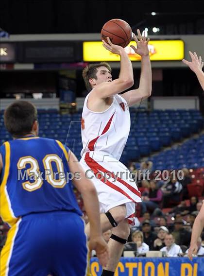 Thumbnail 3 in Ripon Christian vs. Victory Christian (CIF SJS D5 Final) photogallery.