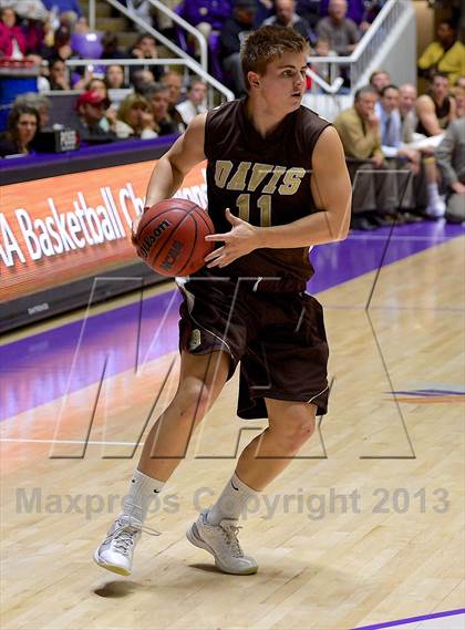 Thumbnail 2 in Lone Peak vs. Davis (UHSAA Region 5A Semifinal) photogallery.