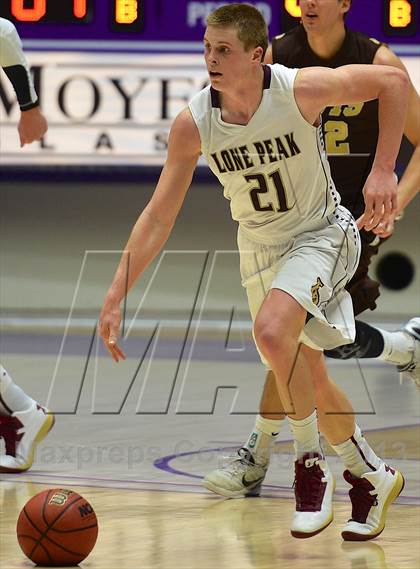Thumbnail 3 in Lone Peak vs. Davis (UHSAA Region 5A Semifinal) photogallery.