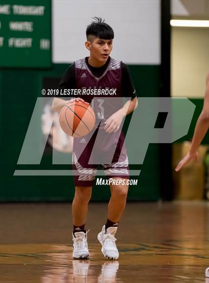 Thumbnail 1 in Dilley vs. Jones (Maverick Classic) photogallery.