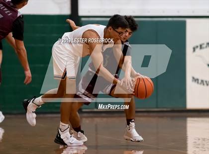 Thumbnail 3 in Dilley vs. Jones (Maverick Classic) photogallery.