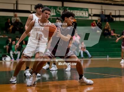 Thumbnail 3 in Dilley vs. Jones (Maverick Classic) photogallery.