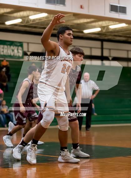 Thumbnail 3 in Dilley vs. Jones (Maverick Classic) photogallery.